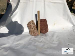 Валун лиственит красный 100-300мм