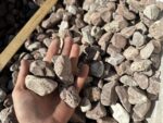 Галька галтованная розовая мрамор фракция 20-40 мм